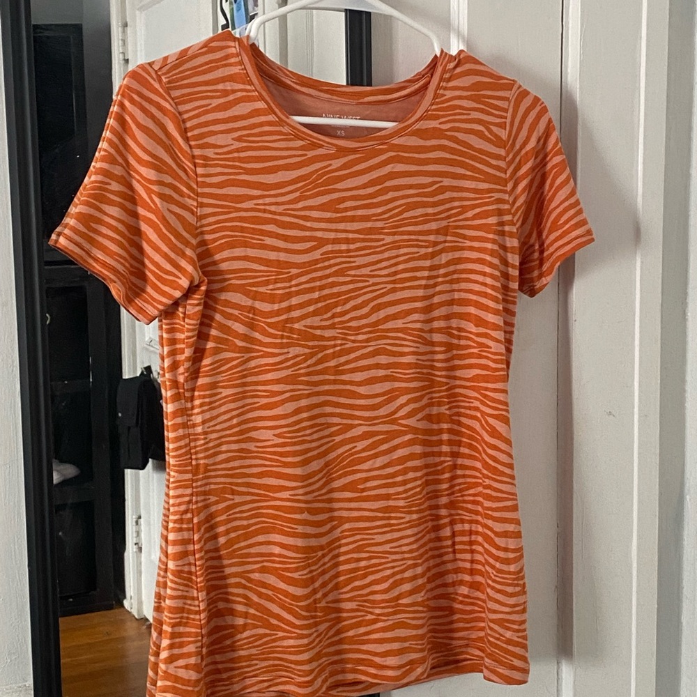 Short sleeve top